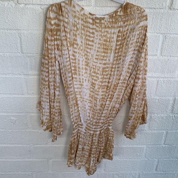 Tiare Hawaii Gold White Romper Tie Dye Flowy V neck Dress size One Size - Picture 7 of 7